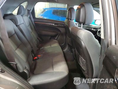 Zdjęcie 10 z 13 samochodu: 2012 KIA SORENTO LX VIN:5XYKTCA66CG264701 - miniatura