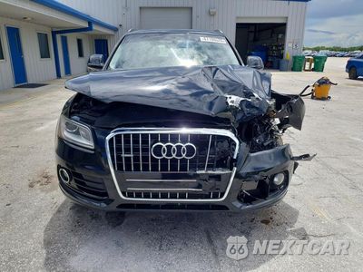 Piąte zdjęcie samochodu w środku: 2017 AUDI Q5 PREMIUM VIN:WA1C2AFP5HA081367 - miniatura