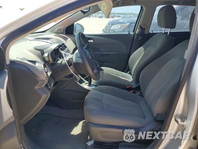 Zdjęcie 7 z 12 samochodu: 2013 CHEVROLET SONIC LT VIN:1G1JC6SH1D4235516 - miniatura