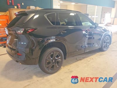 Trzecie zdjęcie samochodu z tyłu: 2026 MAZDA CX-5 PREMIUM VIN:JM3KMDHA8T0128337 - miniatura