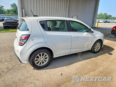Trzecie zdjęcie samochodu z tyłu: 2017 CHEVROLET SONIC LT VIN:1G1JG6SG9H4149565 - miniatura
