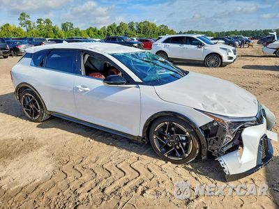Czwarte zdjęcie samochodu z boku: 2026 KIA K4 GT LINE VIN:3KPFU5DE9TE354855 - miniatura