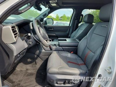 Zdjęcie 7 z 12 samochodu: 2026 TOYOTA TUNDRA CREWMAX CAPSTONE VIN:5TFVC5DB8TX123224 - miniatura