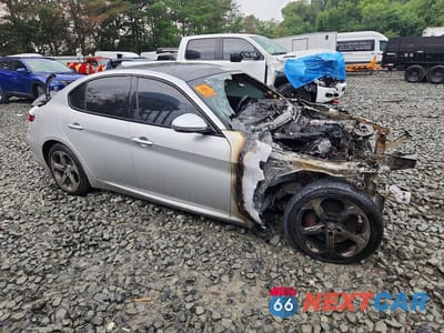 Czwarte zdjęcie samochodu z boku: 2018 ALFA ROMEO GIULIA Q4 VIN:ZARFAEDN2J7579517 - miniatura