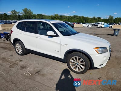 Czwarte zdjęcie samochodu z boku: 2014 BMW X3 XDRIVE28I VIN:5UXWX9C55E0D29285 - miniatura