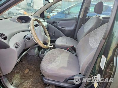 Zdjęcie 7 z 12 samochodu: 2000 TOYOTA ECHO BASE VIN:JTDBT1236Y0048305 - miniatura