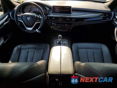 Zdjęcie 8 z 14 samochodu: 2018 BMW X5 XDRIVE35I VIN:5UXKR0C5XJ0X84547 - miniatura