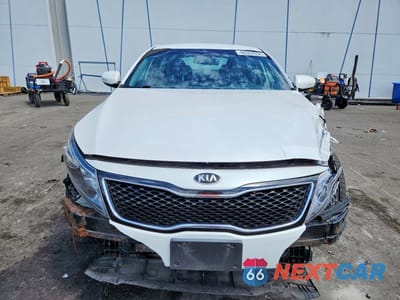 Piąte zdjęcie samochodu w środku: 2015 KIA OPTIMA LX VIN:KNAGM4A71F5598629 - miniatura