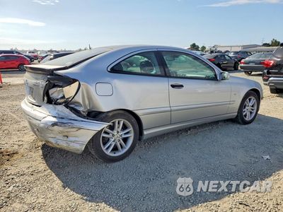 Trzecie zdjęcie samochodu z tyłu: 2003 MERCEDES-BENZ C 230K SPORT COUPE VIN:WDBRN40J53A496841 - miniatura