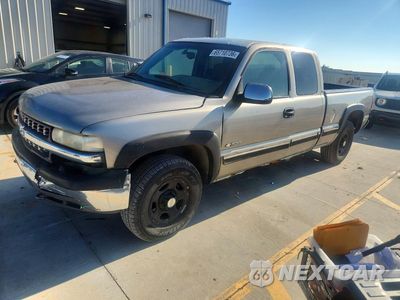 2002 CHEVROLET SILVERADO K1500 2GCEK19T421284033 - główne zdjęcie licytacji z USA - miniatura