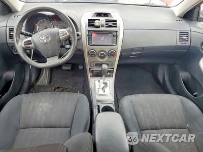 Zdjęcie 8 z 12 samochodu: 2012 TOYOTA COROLLA S VIN:2T1BU4EE5CC906048 - miniatura