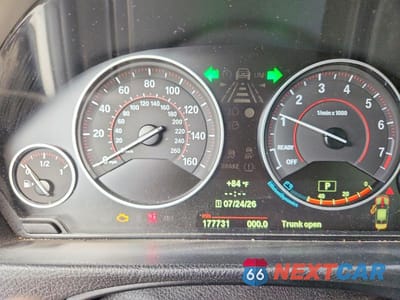 Zdjęcie 9 z 12 samochodu: 2013 BMW 328 XI VIN:WBA3B3C5XDF535708 - miniatura