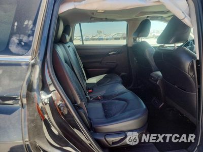 Zdjęcie 11 z 13 samochodu: 2022 TOYOTA HIGHLANDER XLE VIN:5TDGZRAH1NS549045 - miniatura