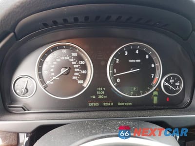 Zdjęcie 9 z 13 samochodu: 2014 BMW X5 SDRIVE35I VIN:5UXKR2C56E0H31218 - miniatura