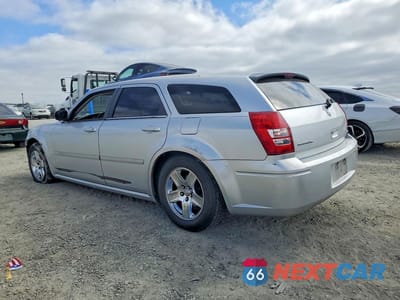 Drugie zdjęcie samochodu z przodu: 2005 DODGE MAGNUM SXT VIN:2D4FV48V55H123690 - miniatura