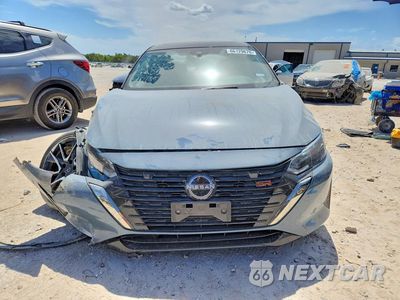 Piąte zdjęcie samochodu w środku: 2025 NISSAN SENTRA SR VIN:3N1AB8DV1SY214185 - miniatura