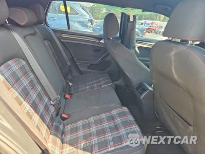 Zdjęcie 10 z 12 samochodu: 2015 VOLKSWAGEN GTI VIN:3VW4T7AUXFM004482 - miniatura