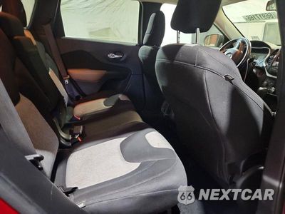 Zdjęcie 11 z 13 samochodu: 2014 JEEP CHEROKEE LATITUDE VIN:1C4PJMCS9EW226445 - miniatura