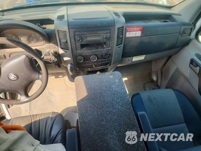 Zdjęcie 8 z 13 samochodu: 2008 DODGE SPRINTER 2500 VIN:WD0PE745285331327 - miniatura