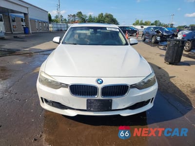 Piąte zdjęcie samochodu w środku: 2013 BMW 328 XI SULEV VIN:WBA3B5C56DF590328 - miniatura