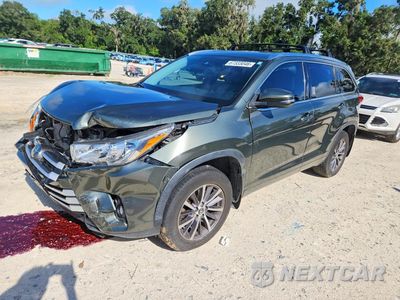 2018 TOYOTA HIGHLANDER XLE 5TDJZRFH0JS886962 - główne zdjęcie licytacji z USA - miniatura