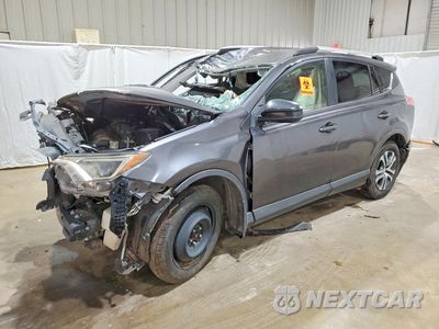 2018 TOYOTA RAV4 LE JTMZFREV3JJ153840 - główne zdjęcie licytacji z USA - miniatura