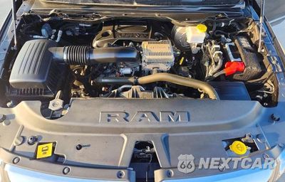 Zdjęcie 11 z 12 samochodu: 2024 RAM 1500 LIMITED VIN:1C6SRFHT2RN228668 - miniatura