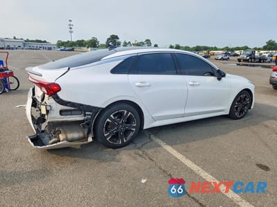Trzecie zdjęcie samochodu z tyłu: 2021 KIA K5 GT LINE VIN:5XXG64J24MG012399 - miniatura