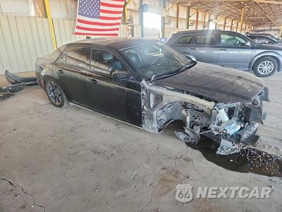 Czwarte zdjęcie samochodu z boku: 2019 CHRYSLER 300 S VIN:2C3CCABG1KH516536 - miniatura