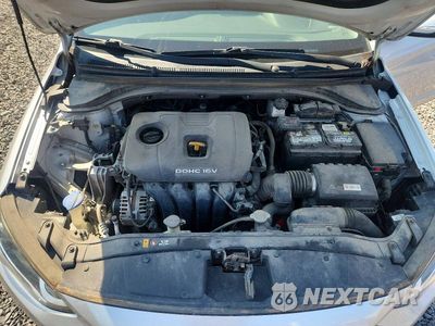 Zdjęcie 11 z 12 samochodu: 2017 HYUNDAI ELANTRA LIMITED VIN:KMHD84LF7HU289766 - miniatura