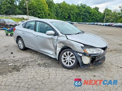 Czwarte zdjęcie samochodu z boku: 2017 NISSAN SENTRA S VIN:3N1AB7AP8HY405689 - miniatura