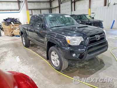 Czwarte zdjęcie samochodu z boku: 2014 TOYOTA TACOMA V6 VIN:5TFUU4EN2EX096522 - miniatura