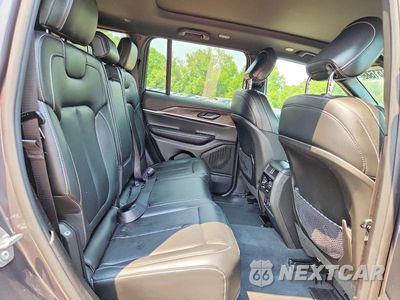 Zdjęcie 11 z 13 samochodu: 2025 JEEP GRAND CHEROKEE LIMITED VIN:1C4RJHBG0SC271462 - miniatura
