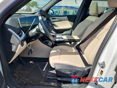 Zdjęcie 7 z 12 samochodu: 2025 BMW X1 XDRIVE28I VIN:WBX73EF05S5388927 - miniatura