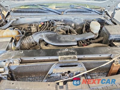 Zdjęcie 12 z 13 samochodu: 2004 GMC YUKON XL K1500 VIN:3GKFK16Z54G251859 - miniatura
