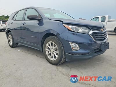 Czwarte zdjęcie samochodu z boku: 2018 CHEVROLET EQUINOX LS VIN:3GNAXHEV0JL108469 - miniatura