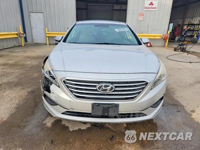 Piąte zdjęcie samochodu w środku: 2016 HYUNDAI SONATA SE VIN:5NPE24AF1GH385687 - miniatura