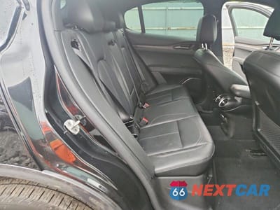 Zdjęcie 11 z 14 samochodu: 2023 ALFA ROMEO STELVIO TI VIN:ZASPAKBN1P7D56675 - miniatura