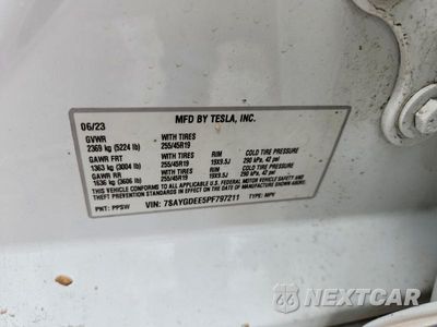 Zdjęcie 14 z 14 samochodu: 2023 TESLA MODEL Y VIN:7SAYGDEE5PF797211 - miniatura