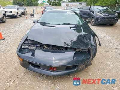 Piąte zdjęcie samochodu w środku: 1995 CHEVROLET CAMARO Z28 VIN:2G1FP22P2S2147331 - miniatura