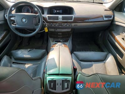 Zdjęcie 8 z 12 samochodu: 2006 BMW 750 LI VIN:WBAHN83596DT28199 - miniatura