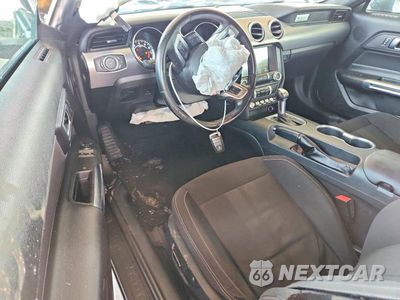 Zdjęcie 8 z 12 samochodu: 2018 FORD MUSTANG VIN:1FA6P8TH5J5161721 - miniatura