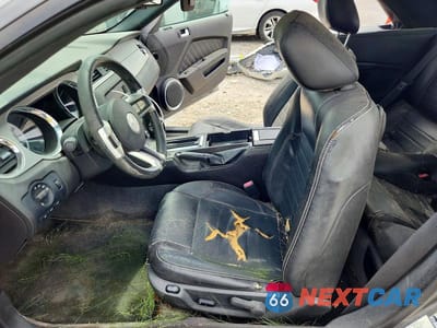 Zdjęcie 7 z 12 samochodu: 2010 FORD MUSTANG VIN:1ZVBP8EN3A5165307 - miniatura