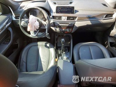 Zdjęcie 8 z 12 samochodu: 2016 BMW X1 XDRIVE28I VIN:WBXHT3C39G5F66694 - miniatura