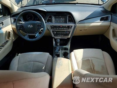 Zdjęcie 8 z 12 samochodu: 2016 HYUNDAI SONATA SE VIN:5NPE24AF5GH390245 - miniatura