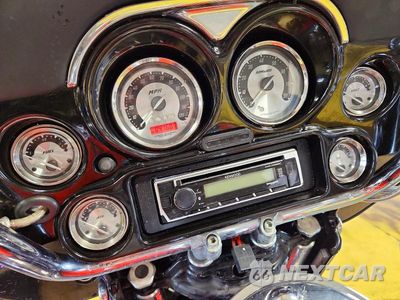 Zdjęcie 7 z 10 samochodu: 2007 HARLEY-DAVIDSON FLHTCUSE VIN:1HD1PR8107Y950774 - miniatura