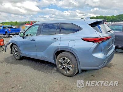 Drugie zdjęcie samochodu z przodu: 2021 TOYOTA HIGHLANDER XLE VIN:5TDGZRBHXMS111539 - miniatura