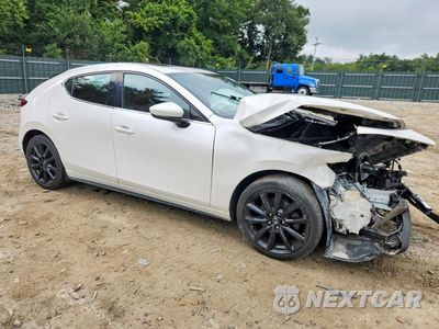 Czwarte zdjęcie samochodu z boku: 2021 MAZDA 3 PREMIUM VIN:JM1BPBML4M1324833 - miniatura