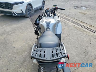 Zdjęcie 6 z 9 samochodu: 2011 KAWASAKI ZG1400 C VIN:JKBZGNC16BA007977 - miniatura