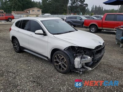 Czwarte zdjęcie samochodu z boku: 2020 BMW X1 XDRIVE28I VIN:WBXJG9C03L5P89450 - miniatura